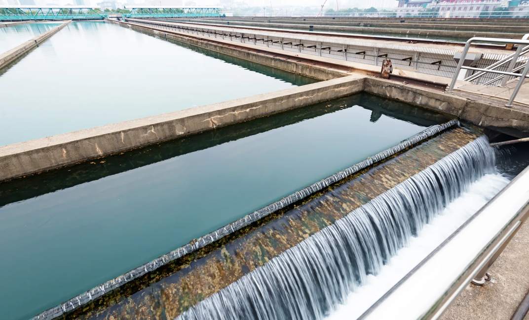 Modern urban wastewater treatment plant
WebDAM Path: /Photography & Illustration/Stock Photography/Water/Wastewater Treatment plant